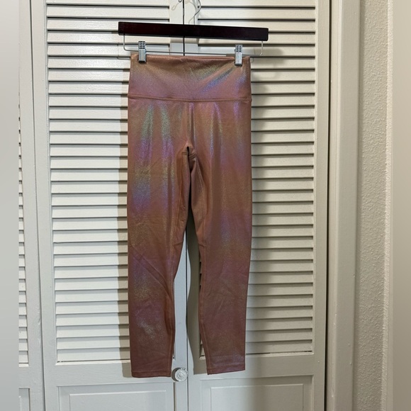 Fabletics PureLuxe High-Waisted Iridescent 7/8 Legging - Picture 7 of 7